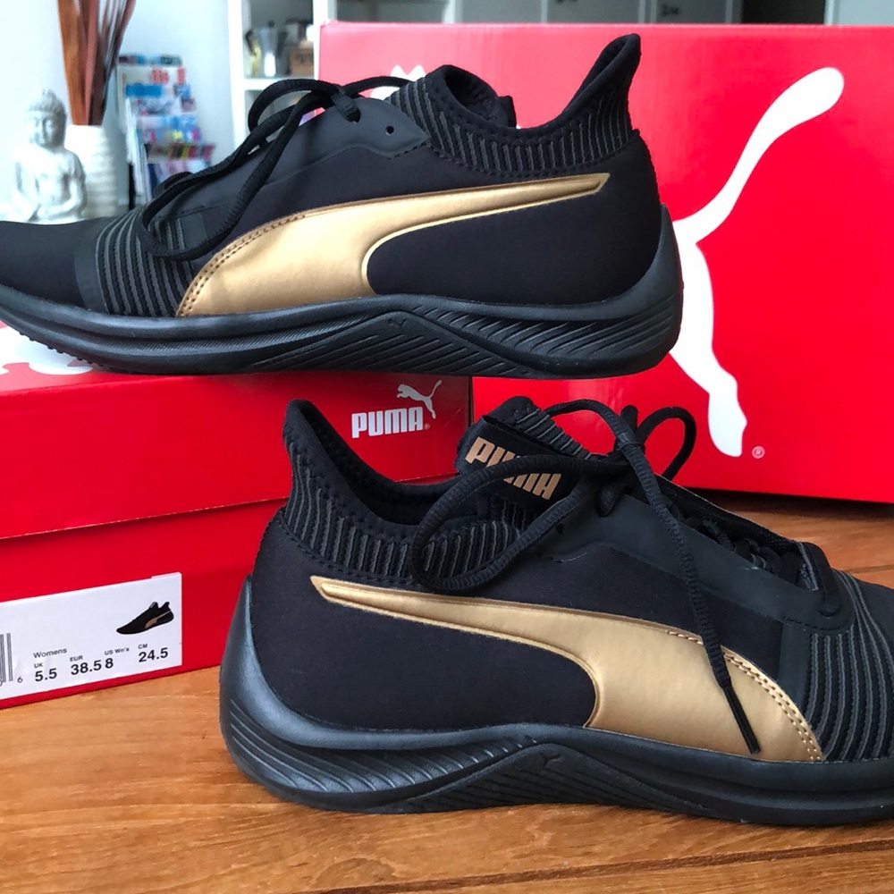 Puma Sneakers